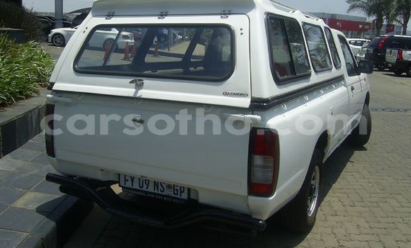 اشتري مستعمل Nissan NP 300 White سيارة في Maseru في Maseru اشتري مستعمل Nissan NP 300 White سيارة في Maseru في Maseru
