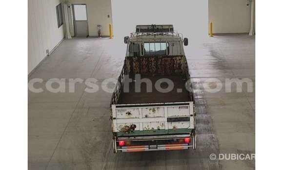 Acheter Import Voiture Isuzu Rodeo Blanc à Import - Dubai, Maseru Acheter Import Voiture Isuzu Rodeo Blanc à Import - Dubai, Maseru