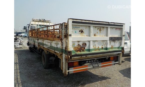 Acheter Import Voiture Isuzu Rodeo Blanc à Import - Dubai, Maseru Acheter Import Voiture Isuzu Rodeo Blanc à Import - Dubai, Maseru