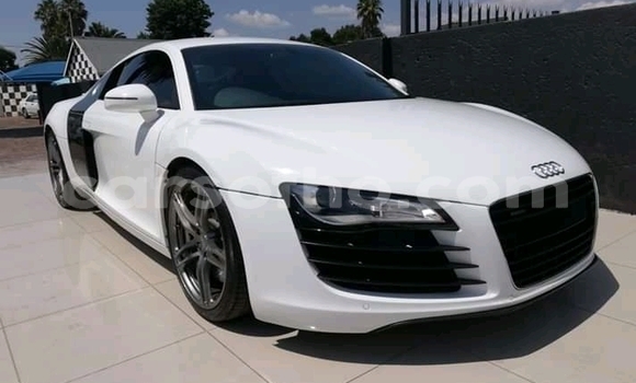 اشتري مستعمل Audi R8 White سيارة في Maseru في Maseru اشتري مستعمل Audi R8 White سيارة في Maseru في Maseru