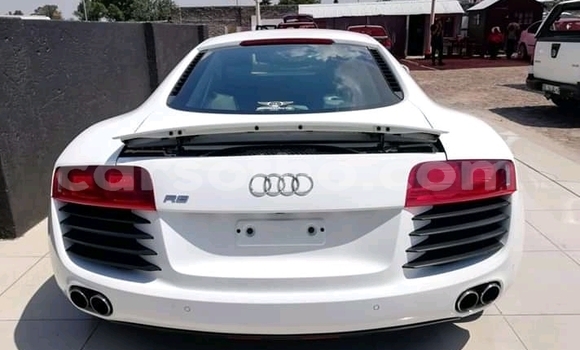 اشتري مستعمل Audi R8 White سيارة في Maseru في Maseru اشتري مستعمل Audi R8 White سيارة في Maseru في Maseru
