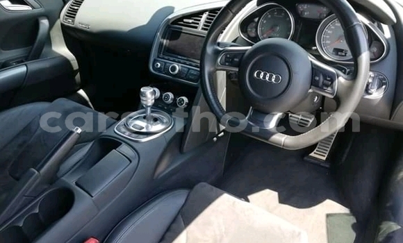 اشتري مستعمل Audi R8 White سيارة في Maseru في Maseru اشتري مستعمل Audi R8 White سيارة في Maseru في Maseru