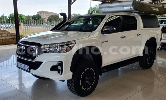 Buy Used Toyota Hilux White Car in Maseru in Maseru Buy Used Toyota Hilux White Car in Maseru in Maseru