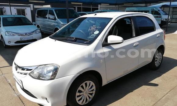 Acheter Occasion Voiture Toyota Etios Blanc à Butha–Buthe, Thaba-Tseka Acheter Occasion Voiture Toyota Etios Blanc à Butha–Buthe, Thaba-Tseka