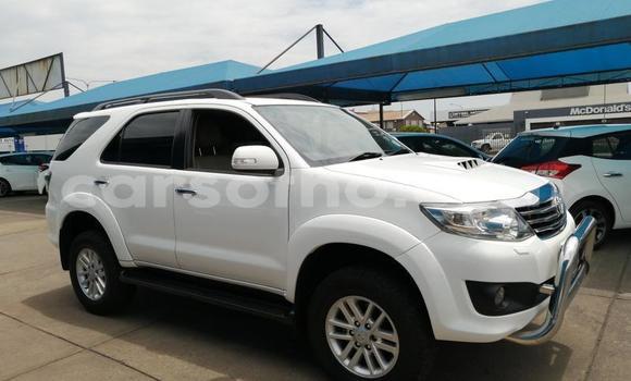 Buy Used Toyota Fortuner White Car in Butha–Buthe in Thaba-Tseka Buy Used Toyota Fortuner White Car in Butha–Buthe in Thaba-Tseka