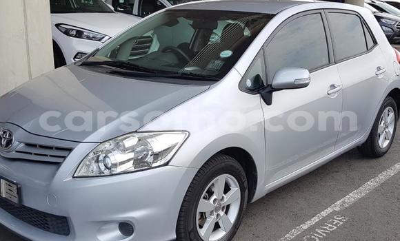 Sayi Na hannu Toyota Auris White Mota in Import - Dubai a Maseru Sayi Na hannu Toyota Auris White Mota in Import - Dubai a Maseru