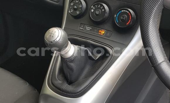 Sayi Na hannu Toyota Auris White Mota in Import - Dubai a Maseru Sayi Na hannu Toyota Auris White Mota in Import - Dubai a Maseru