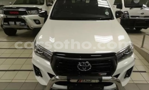 Buy Used Toyota Hilux White Car in Maseru in Maseru Buy Used Toyota Hilux White Car in Maseru in Maseru
