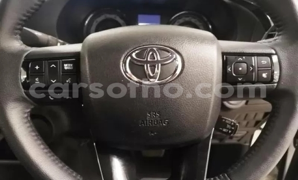 Buy Used Toyota Hilux White Car in Maseru in Maseru Buy Used Toyota Hilux White Car in Maseru in Maseru