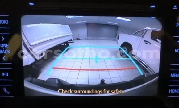 Buy Used Toyota Hilux White Car in Maseru in Maseru Buy Used Toyota Hilux White Car in Maseru in Maseru