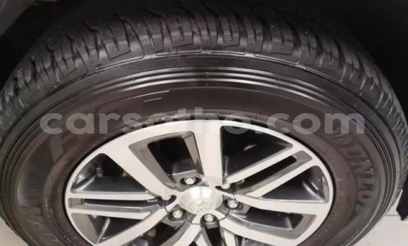 Buy Used Toyota Hilux White Car in Maseru in Maseru Buy Used Toyota Hilux White Car in Maseru in Maseru