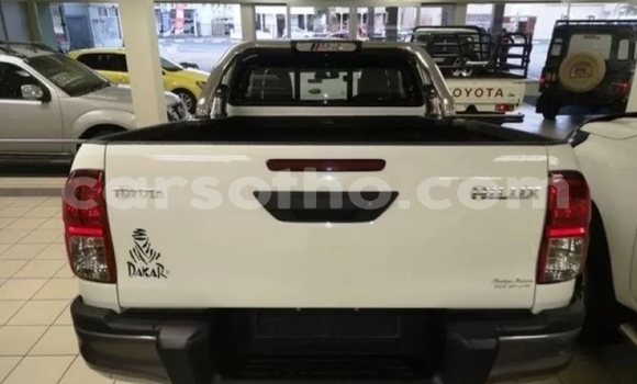 Buy Used Toyota Hilux White Car in Maseru in Maseru Buy Used Toyota Hilux White Car in Maseru in Maseru