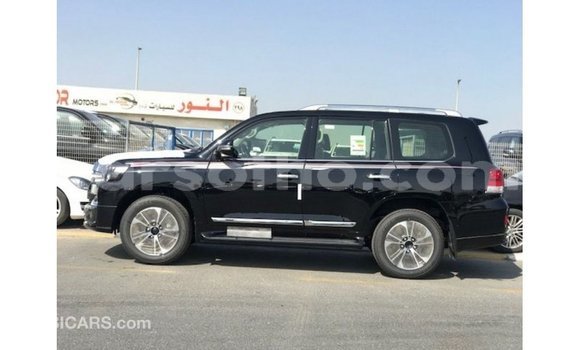 Buy Import Toyota Land Cruiser Black Car in Import - Dubai in Maseru Buy Import Toyota Land Cruiser Black Car in Import - Dubai in Maseru