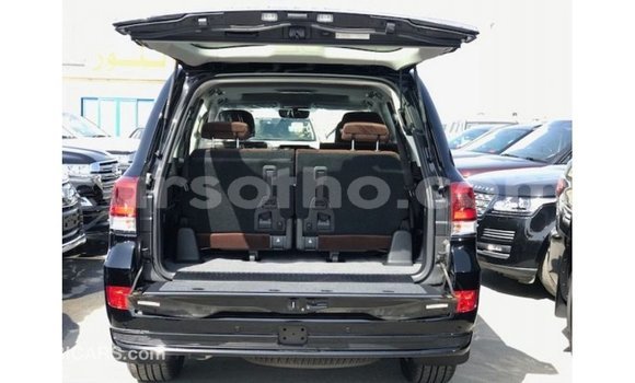 Buy Import Toyota Land Cruiser Black Car in Import - Dubai in Maseru Buy Import Toyota Land Cruiser Black Car in Import - Dubai in Maseru