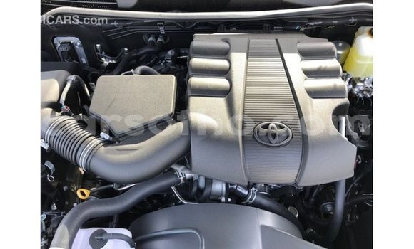 Buy Import Toyota Land Cruiser Black Car in Import - Dubai in Maseru Buy Import Toyota Land Cruiser Black Car in Import - Dubai in Maseru