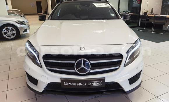 Sayi Na hannu Mercedes-Benz 250 White Mota in Import - Dubai a Maseru Sayi Na hannu Mercedes-Benz 250 White Mota in Import - Dubai a Maseru