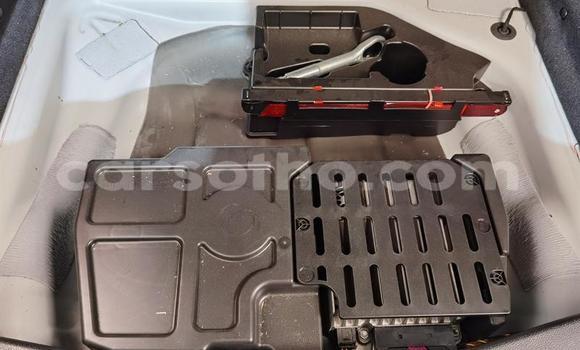 Sayi Na hannu Mercedes-Benz 250 White Mota in Import - Dubai a Maseru Sayi Na hannu Mercedes-Benz 250 White Mota in Import - Dubai a Maseru