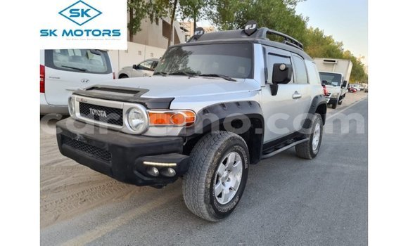 Sayi Imported Toyota FJ Cruiser Other Mota in Import - Dubai a Maseru Sayi Imported Toyota FJ Cruiser Other Mota in Import - Dubai a Maseru