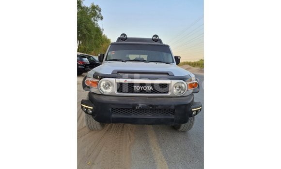 Sayi Imported Toyota FJ Cruiser Other Mota in Import - Dubai a Maseru Sayi Imported Toyota FJ Cruiser Other Mota in Import - Dubai a Maseru