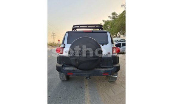 Sayi Imported Toyota FJ Cruiser Other Mota in Import - Dubai a Maseru Sayi Imported Toyota FJ Cruiser Other Mota in Import - Dubai a Maseru