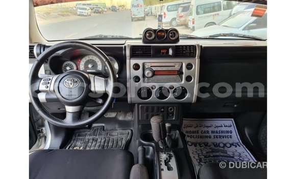 Sayi Imported Toyota FJ Cruiser Other Mota in Import - Dubai a Maseru Sayi Imported Toyota FJ Cruiser Other Mota in Import - Dubai a Maseru