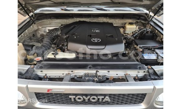 Sayi Imported Toyota FJ Cruiser Other Mota in Import - Dubai a Maseru Sayi Imported Toyota FJ Cruiser Other Mota in Import - Dubai a Maseru