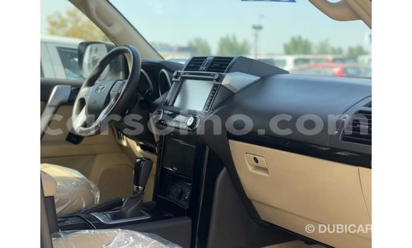 Sayi Imported Toyota Prado White Mota in Import - Dubai a Maseru Sayi Imported Toyota Prado White Mota in Import - Dubai a Maseru