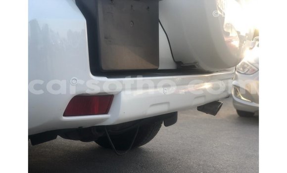 Sayi Imported Toyota Prado White Mota in Import - Dubai a Maseru Sayi Imported Toyota Prado White Mota in Import - Dubai a Maseru