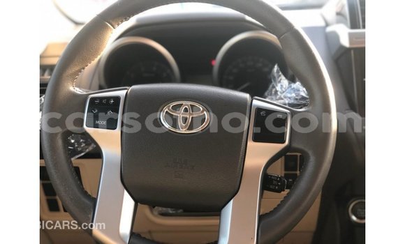Sayi Imported Toyota Prado White Mota in Import - Dubai a Maseru Sayi Imported Toyota Prado White Mota in Import - Dubai a Maseru