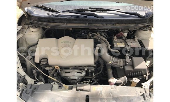 Sayi Imported Toyota Yaris White Mota in Import - Dubai a Maseru Sayi Imported Toyota Yaris White Mota in Import - Dubai a Maseru