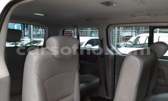 اشتري مستعمل Hyundai H1 White سيارة في Mafeteng في Mafeteng اشتري مستعمل Hyundai H1 White سيارة في Mafeteng في Mafeteng