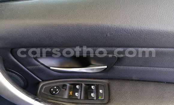 Acheter Occasion Voiture BMW 3–Series Bleu à Butha–Buthe, Thaba-Tseka Acheter Occasion Voiture BMW 3–Series Bleu à Butha–Buthe, Thaba-Tseka