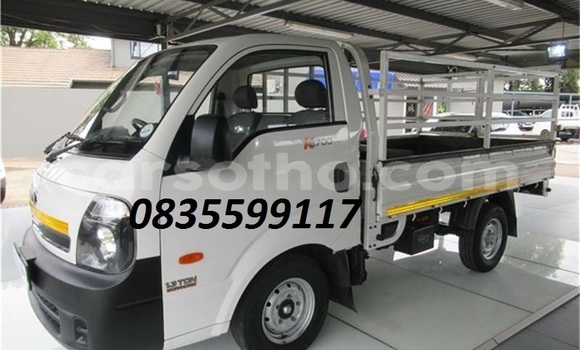 Sayi Na hannu Kia K7 White Mota in Maseru a Maseru