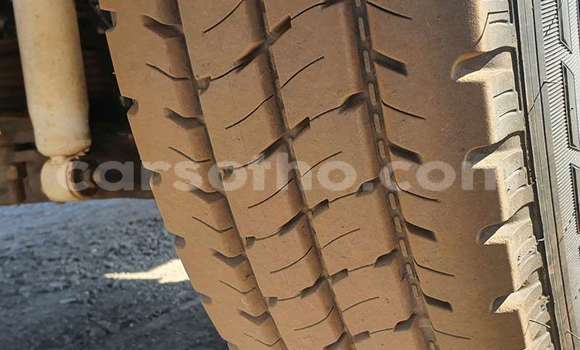 Acheter Occasion Utilitaire Hino 300 Series Blanc à Maseru, Maseru Acheter Occasion Utilitaire Hino 300 Series Blanc à Maseru, Maseru