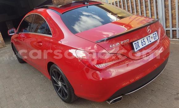 Acheter Occasion Voiture Mercedes-Benz CLA-klasse Rouge à Maseru, Maseru Acheter Occasion Voiture Mercedes-Benz CLA-klasse Rouge à Maseru, Maseru