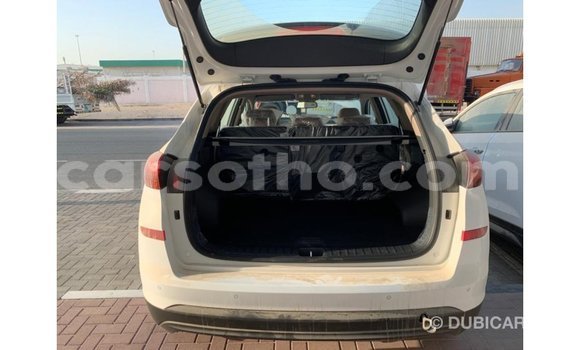 Buy Import Hyundai Tucson White Car in Import - Dubai in Maseru Buy Import Hyundai Tucson White Car in Import - Dubai in Maseru
