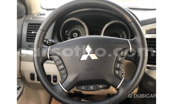 Sayi Imported Mitsubishi Pajero Black Mota in Import - Dubai a Maseru Sayi Imported Mitsubishi Pajero Black Mota in Import - Dubai a Maseru