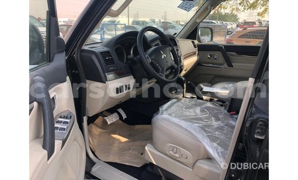 Sayi Imported Mitsubishi Pajero Black Mota in Import - Dubai a Maseru Sayi Imported Mitsubishi Pajero Black Mota in Import - Dubai a Maseru
