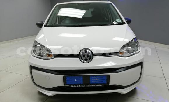اشتري مستعمل Volkswagen up! Green سيارة في Maseru في Maseru اشتري مستعمل Volkswagen up! Green سيارة في Maseru في Maseru