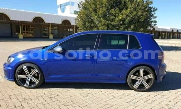 Buy Used Volkswagen Golf R Blue Car in Maseru in Maseru Buy Used Volkswagen Golf R Blue Car in Maseru in Maseru