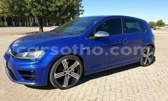 Buy Used Volkswagen Golf R Blue Car in Maseru in Maseru Buy Used Volkswagen Golf R Blue Car in Maseru in Maseru