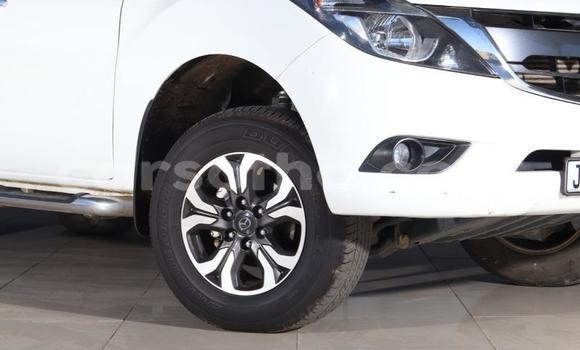 Buy Used Mazda BT-50 White Car in Maseru in Maseru Buy Used Mazda BT-50 White Car in Maseru in Maseru