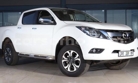 Buy Used Mazda BT-50 White Car in Maseru in Maseru Buy Used Mazda BT-50 White Car in Maseru in Maseru