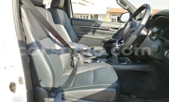 Buy Used Toyota Hilux White Car in Maseru in Maseru Buy Used Toyota Hilux White Car in Maseru in Maseru