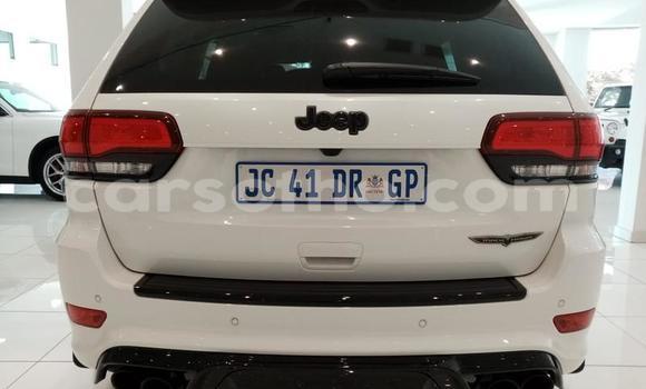 Buy Used Jeep Cherokee White Car in Maseru in Maseru Buy Used Jeep Cherokee White Car in Maseru in Maseru