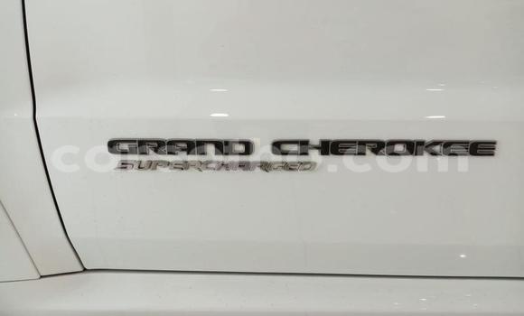 Buy Used Jeep Cherokee White Car in Maseru in Maseru Buy Used Jeep Cherokee White Car in Maseru in Maseru