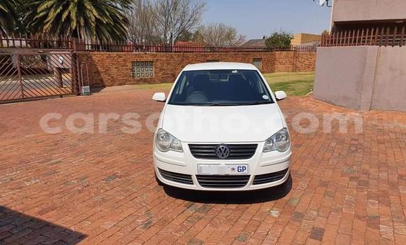 Acheter Occasion Voiture Volkswagen Polo Blanc à Butha–Buthe, Thaba-Tseka Acheter Occasion Voiture Volkswagen Polo Blanc à Butha–Buthe, Thaba-Tseka