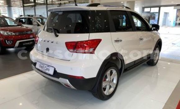 Sayi Na hannu Haval H2 White Mota in Import - Dubai a Maseru Sayi Na hannu Haval H2 White Mota in Import - Dubai a Maseru