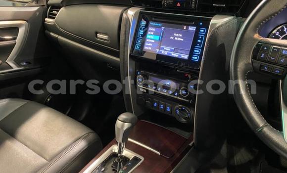 Sayi Na hannu Toyota Fortuner Silver Mota in Import - Dubai a Maseru Sayi Na hannu Toyota Fortuner Silver Mota in Import - Dubai a Maseru