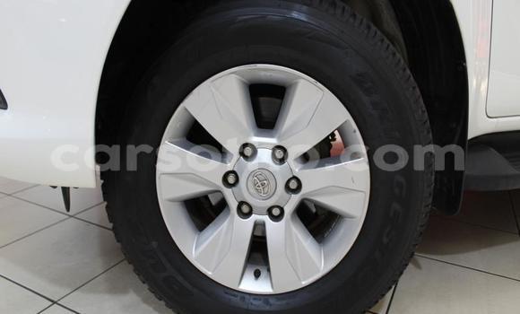 اشتري مستعمل Toyota Hilux Green سيارة في Maseru في Maseru اشتري مستعمل Toyota Hilux Green سيارة في Maseru في Maseru
